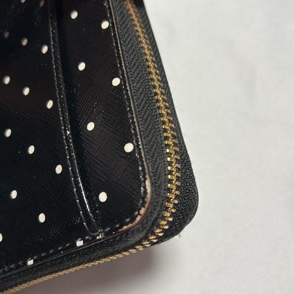 KATE SPADE ♠️ Women’s Wallet, some signs of wear but still life in her. - Picture 4 of 10
